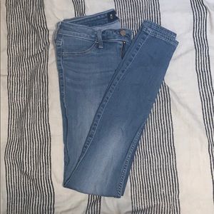 Hollister low rise jean legging (advanced stretch)